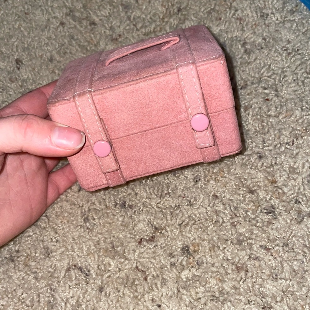Jewelry case